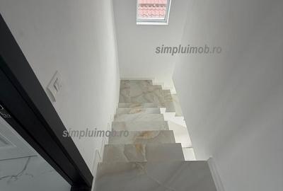 Apartament cu 4 camere în Central - 4
