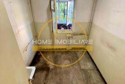 Apartament cu 2 camere decomandat în Nicolina