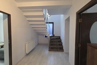 Casă cu 3 camere cu Teren 761 Mp în Moșoaia - 3