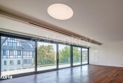 Apartament cu 5 camere în Aviatorilor