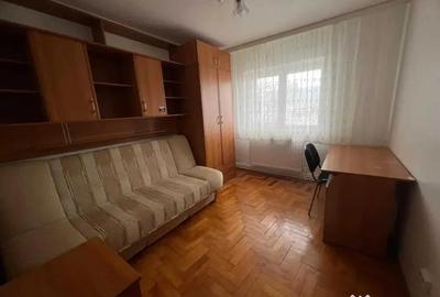 Apartament cu 3 camere decomandat în Obcini - 2