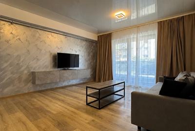 Apartament cu 2 camere semidecomandat, mobilat în Tomis Plus