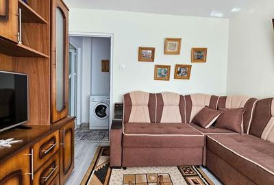 Apartament cu 2 camere semidecomandat în Podu Roș - 1