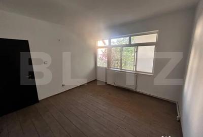 Casă cu 5 camere cu Teren 1320 Mp în Debarcader - 2