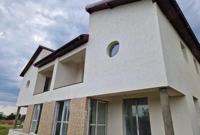 Casă cu 4 camere în Central - 6