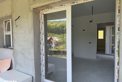 Casă cu 2 camere cu Teren 764 Mp în Bascov - 3