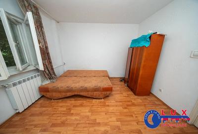 Apartament cu 2 camere decomandat în Babadag - 1