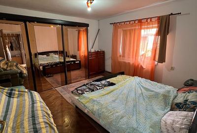 Casă cu 3 camere cu Teren 420 Mp în Burdea