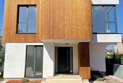 Casă cu 5 camere cu Teren 406 Mp în Corbeanca