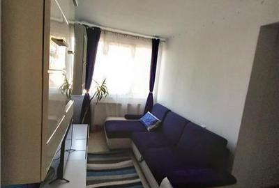 Apartament cu 2 camere decomandat în Cornișa - 2
