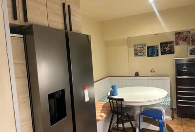 Apartament cu 3 camere decomandat în Aviatorilor