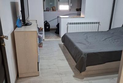 Apartament cu 3 camere decomandat în Central - 1