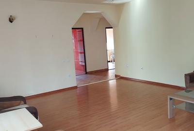 Apartament cu 2 camere decomandat în Europa