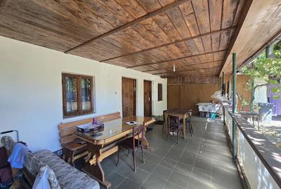 Casă cu Teren 11397 Mp în Central