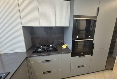 Apartament cu 3 camere semidecomandat în Ultracentral