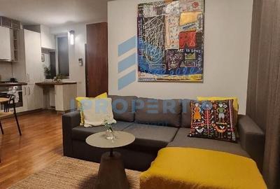 Apartament cu 3 camere semidecomandat în Gara de Nord