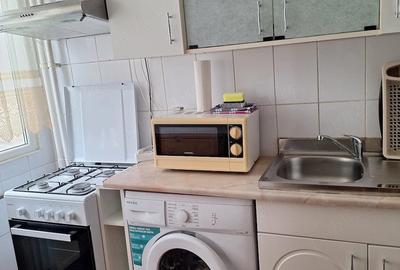 Garsonieră decomandată în Vitan - 3