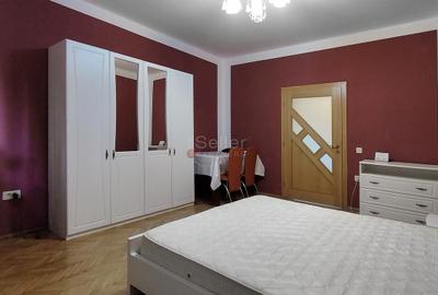 Apartament cu 3 camere semidecomandat, mobilat în Florilor - 6