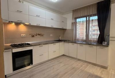 Apartament cu 2 camere semidecomandat în Torontalului