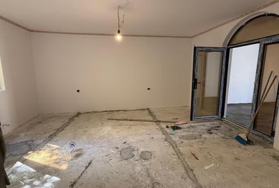 Casă cu 6 camere cu Canalizare în Mihai Bravu - 6
