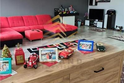 Casă cu 4 camere cu Teren 3.5 Mp în Central
