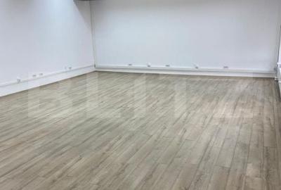 Spațiu comercial, de 425 mp, în Central