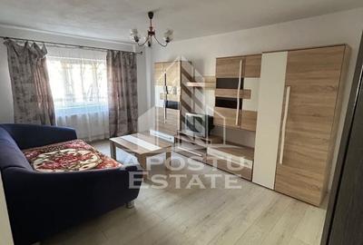 Apartament cu 3 camere semidecomandat în Aradului