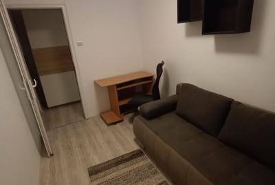 Apartament cu 3 camere decomandat în Baza 3 - 3