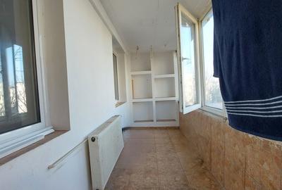 Apartament cu 3 camere semidecomandat în Titan - 14