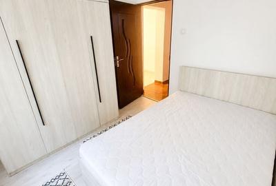 Apartament cu 2 camere semidecomandat în Podul de Piatră