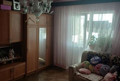 Apartament cu 3 camere decomandat în Central - 1