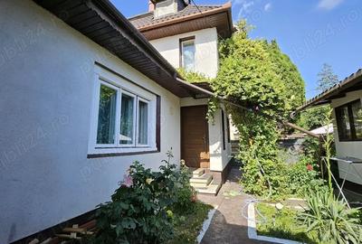 Casă cu 6 camere cu Teren 300 Mp în Central