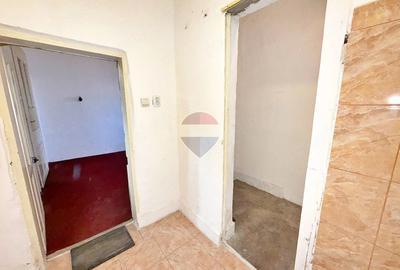 Apartament cu 2 camere semidecomandat în Drăgășani