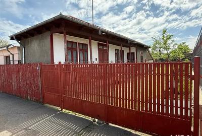 Casă cu 3 camere cu Teren 550 Mp în Râmnicu Sărat