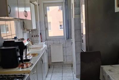 Apartament cu 2 camere semidecomandat în Noua