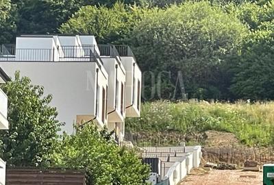 Casă individuală cu 4 camere cu Canalizare în Florești - 1