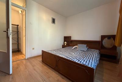 Apartament cu 2 camere semidecomandat în Soarelui