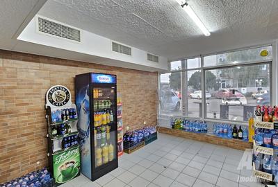 Spațiu comercial, de 115 mp, în Balotești - 2