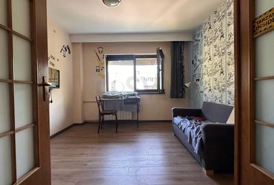 Apartament cu 4 camere semidecomandat în Alba Iulia