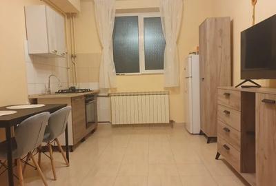 Apartament cu 2 camere semidecomandat, mobilat în Floreasca