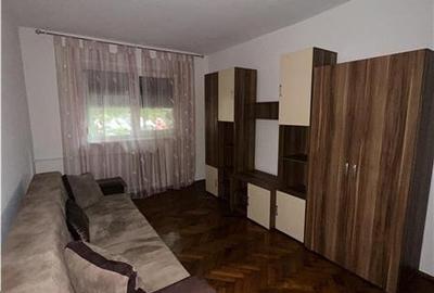 Apartament cu 3 camere nedecomandat, mobilat în Circumvalațiunii - 5