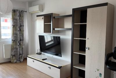 Apartament cu 2 camere semidecomandat în Roșu