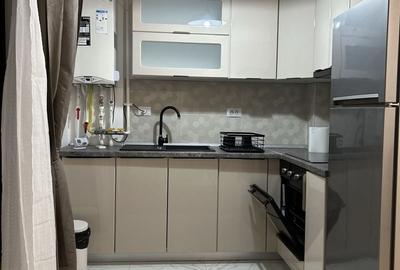Apartament cu 2 camere decomandat în Exterior Vest