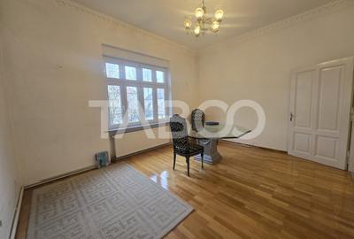 Apartament cu 3 camere semidecomandat, mobilat în Central - 10