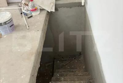 Casă cu 5 camere cu Teren 400 Mp în Central - 1