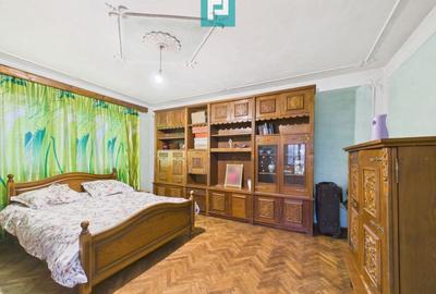 Casă individuală cu 4 camere cu Teren 1368 Mp în Central - 2