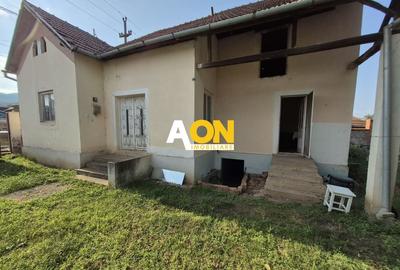 Casă individuală cu 4 camere cu Canalizare în Micești - 1