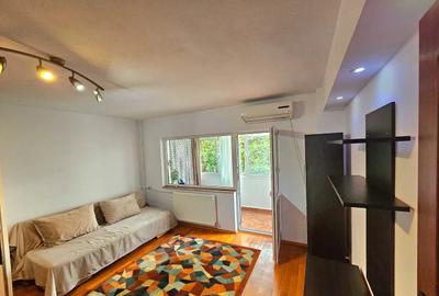 Apartament cu 3 camere decomandat, mobilat în Lacul Tei