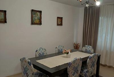 Casă cu 4 camere cu Teren 430 Mp în Central