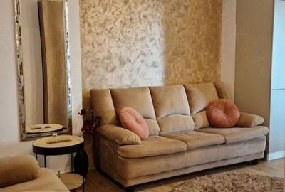 Apartament cu 2 camere decomandat în Păcii